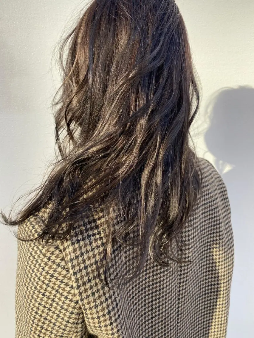 ロング カラー カット ヘアカラー トリートメント KOOKI スティードトーキョーのヘアスタイル