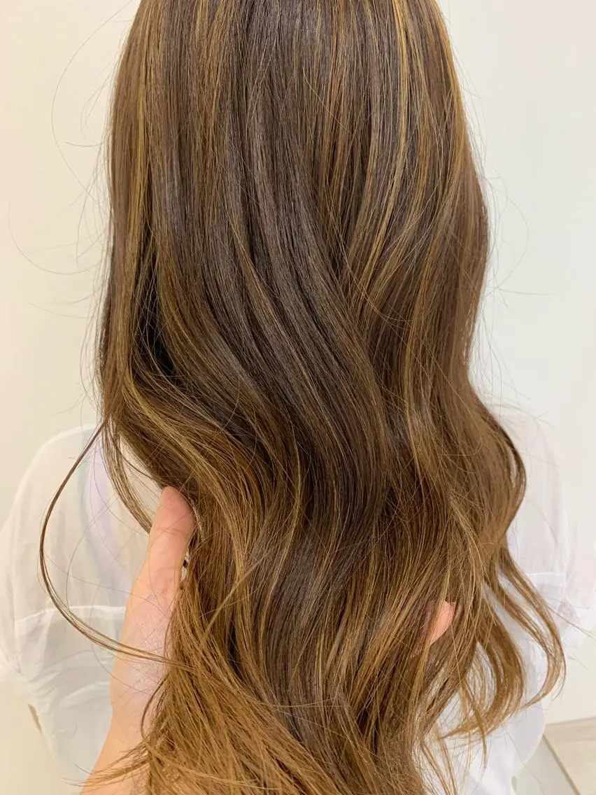 ロング カラー ハイライトカラー ハイライト ivybyCIEL 女性専用サロンのヘアスタイル