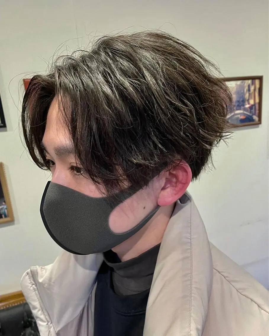 メンズ センターパート 髪質改善×白髪ぼかし 美容師✂️武澤龍賀のヘアスタイル