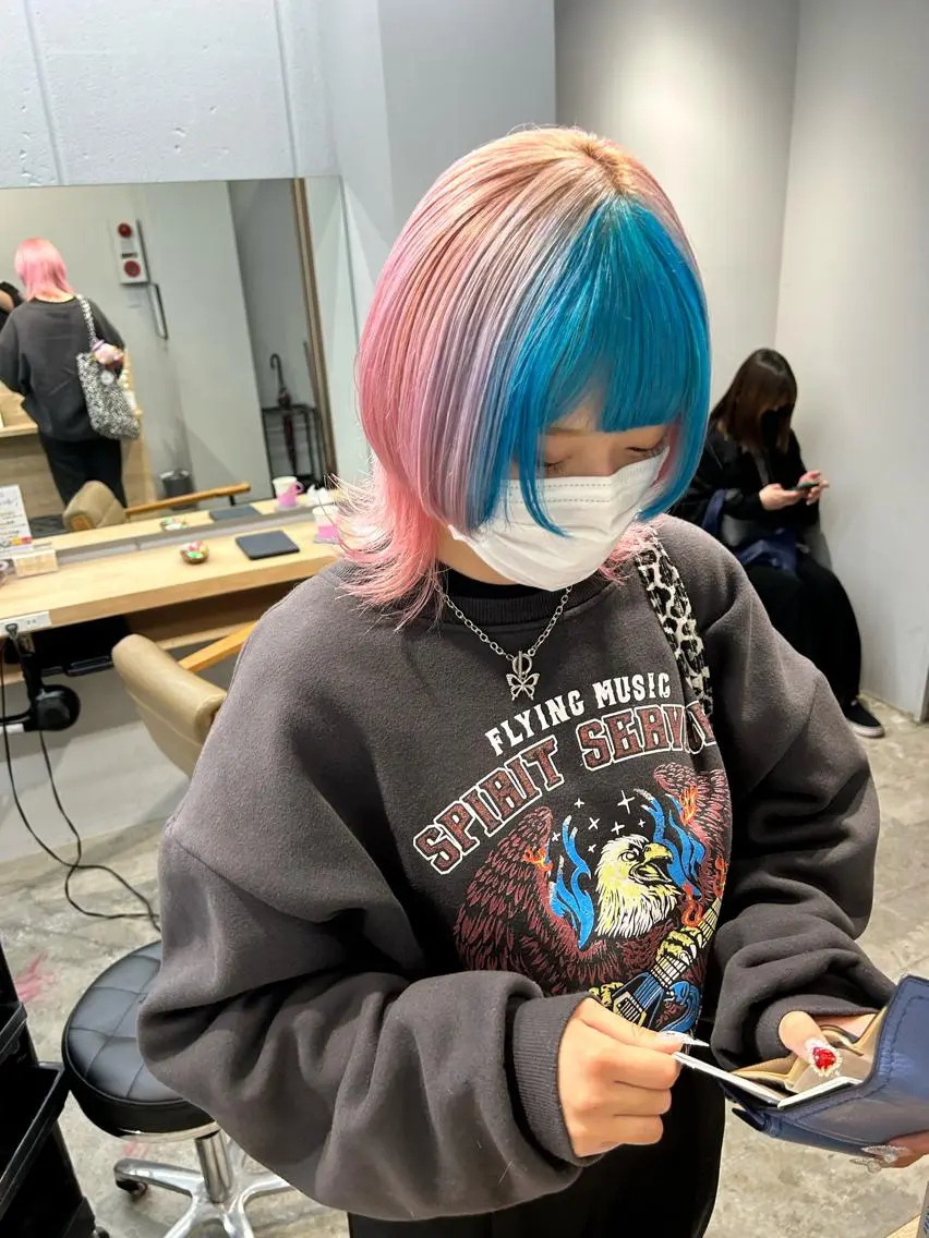ショート カット ヘアカラー SAEKI【ior 】北千住店ブリーチのヘアスタイル