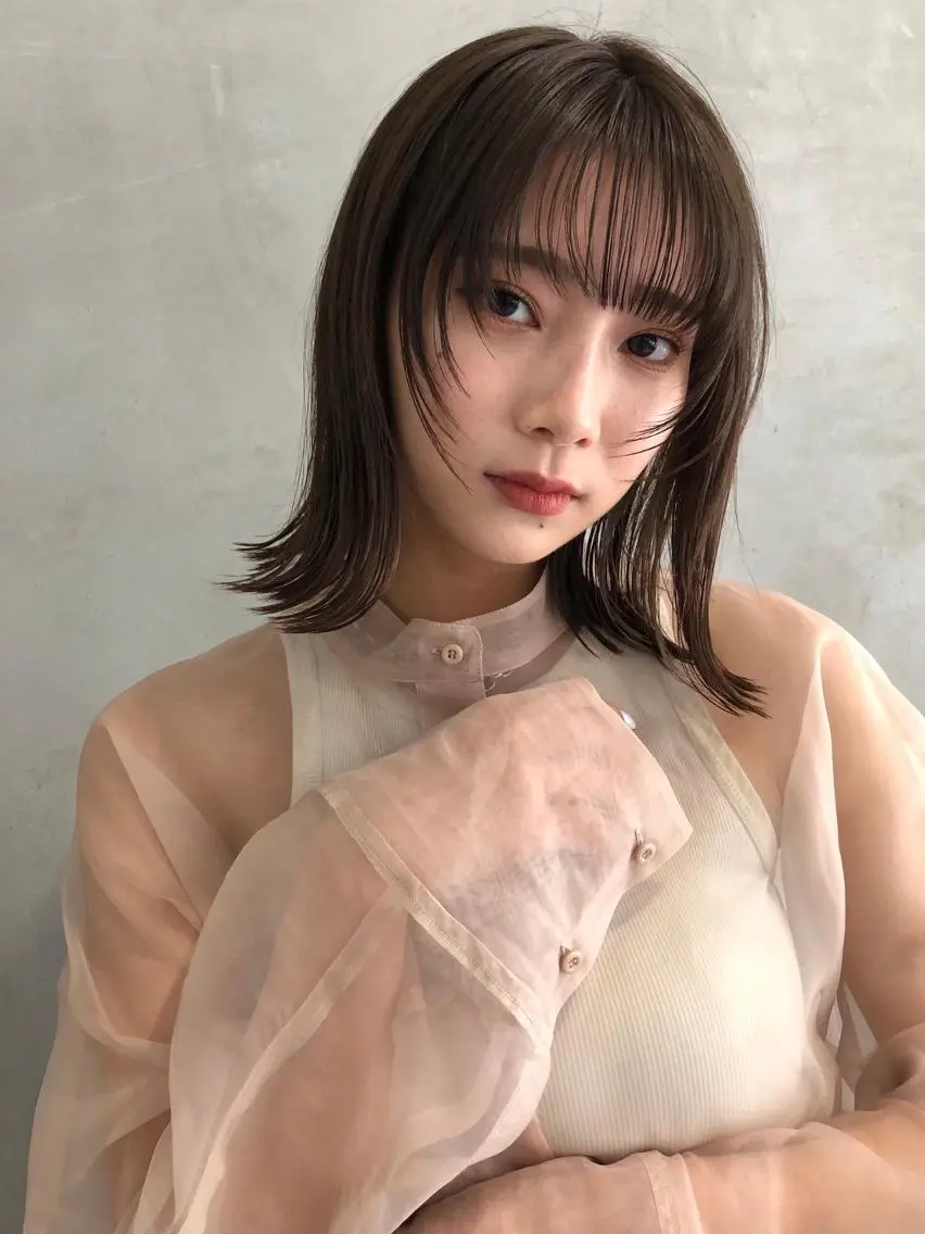 ミディアム カラー ヘアアレンジ ミディアムパーマ アクアカラー ダブルカラー グラデーションカラー ハイライトカラー カット ヘアセット 💝髪質改善💝_ chlom🌸春🌸のヘアスタイル