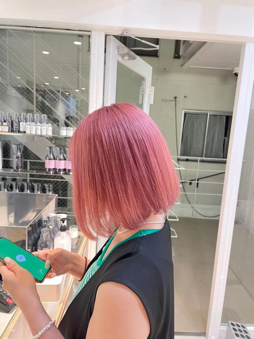 ミディアム カラー ヘアアレンジ アッシュ ピンクカラー ピンクアッシュ ヘアカラー トリートメント ヘッドスパ ヘアセット 艶カラー✨縮毛矯正✨ 翁長孝輔のヘアスタイル