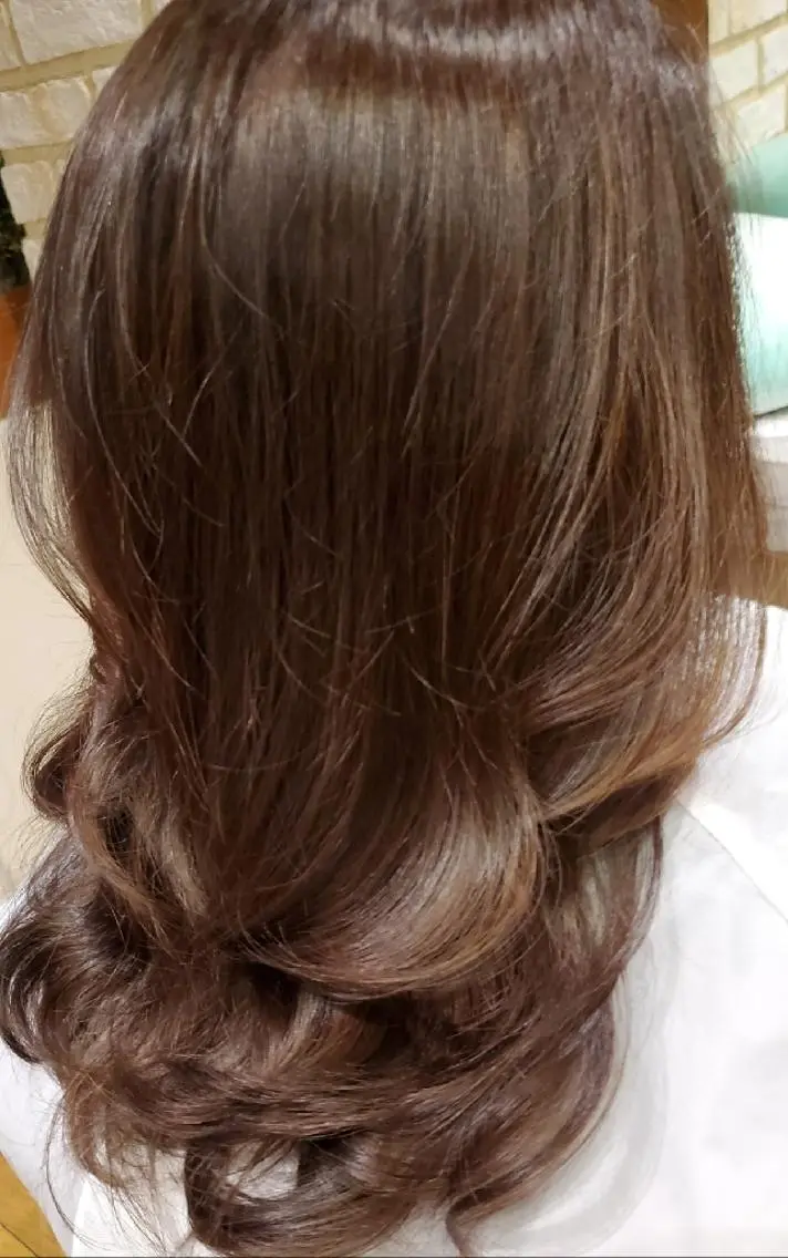 セミロング アッシュ ハイライト カット Lag.銀座 🌺アヤカのヘアスタイル