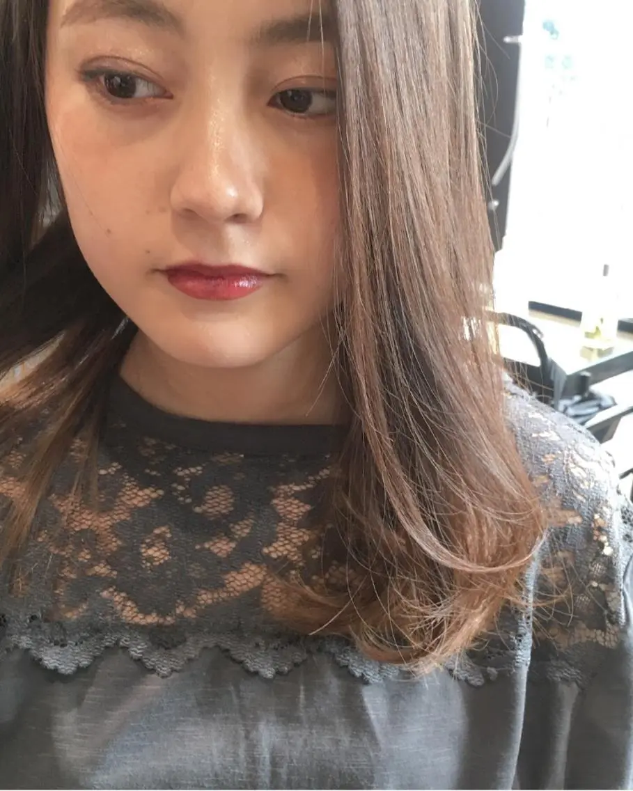 セミロング みつはし さおりのヘアスタイル