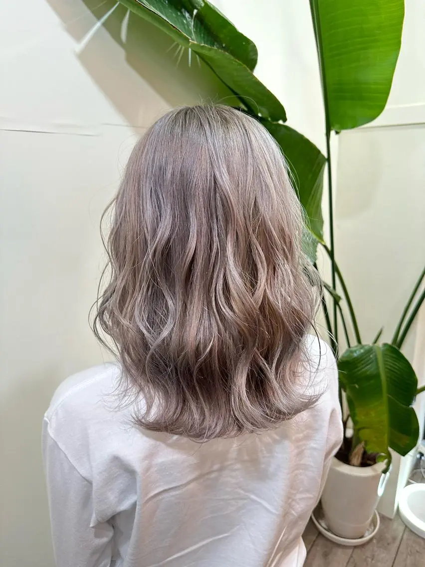 セミロング カラー 編み込みエクステ プルエクステ シールエクステ セミロングパーマ バレイヤージュ カット ヘアカラー WEST OLAND加藤圭介のヘアスタイル