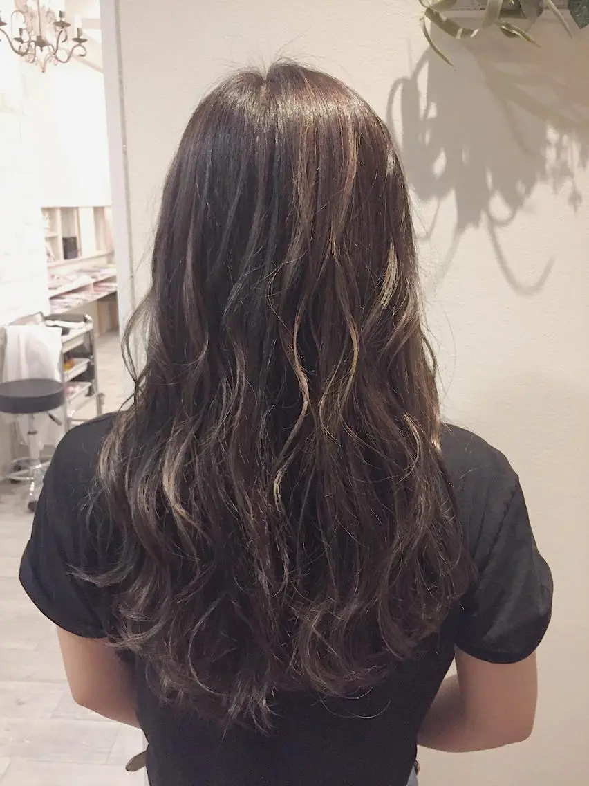 ロング カラー _WHITE 高槻店 平野湧人　/髪質改善のヘアスタイル