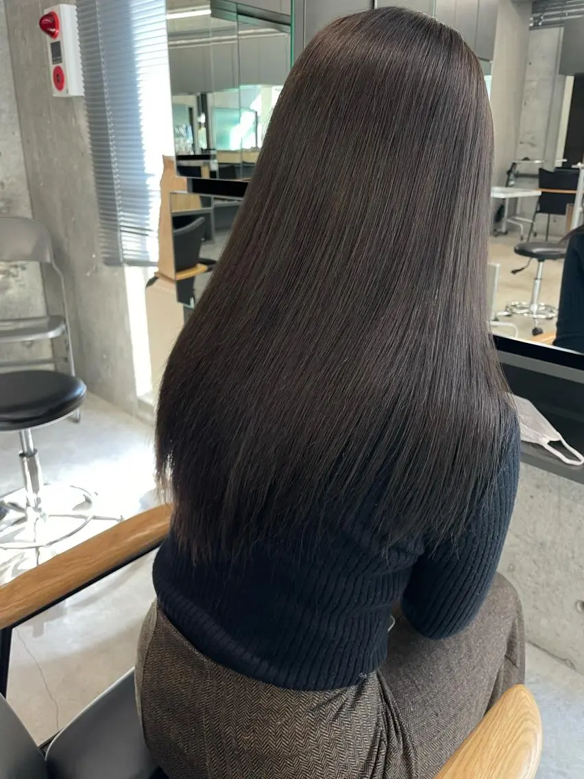 セミロング カラー 縮毛矯正 カット ヘアカラー 縮毛矯正 トリートメント 佐伯 和佳のヘアスタイル