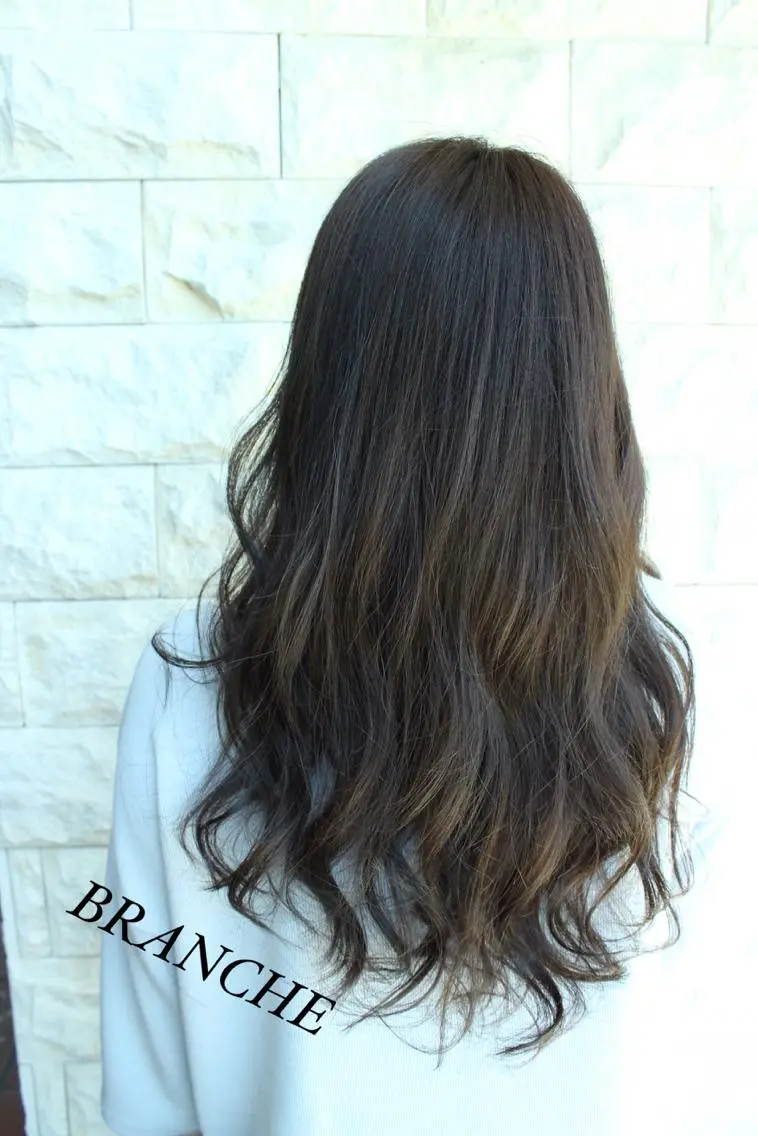 ロング カラー 透明感カラー イルミナカラー 高橋 瑞季のヘアスタイル
