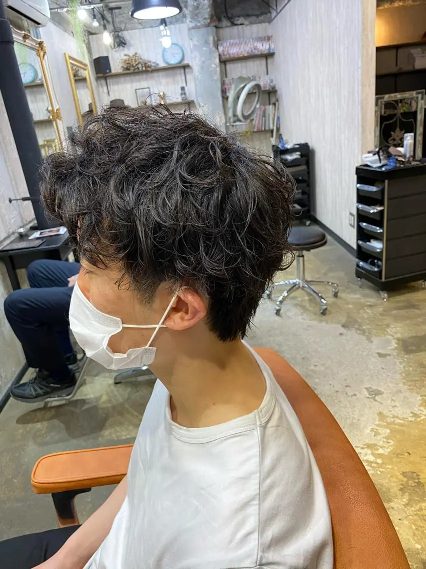 メンズ メンズパーマ 勝河 怜楊のヘアスタイル