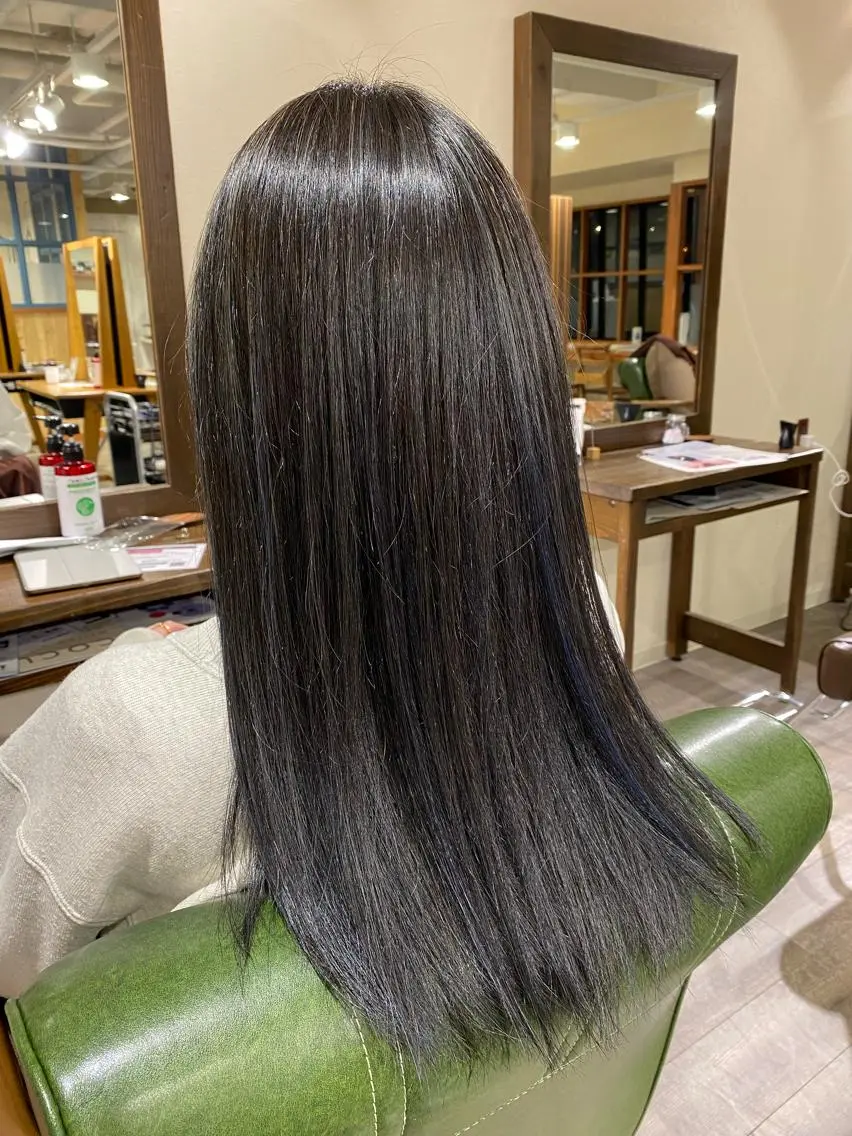 セミロング ハイライト カット パーマ 佐藤 真依のその他イメージ