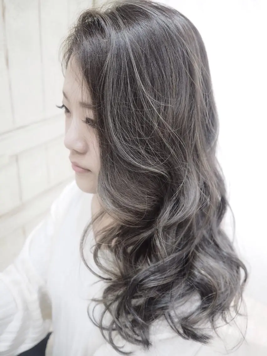 ロング アッシュ 【全部無料🙇】 おがわようしんのヘアスタイル