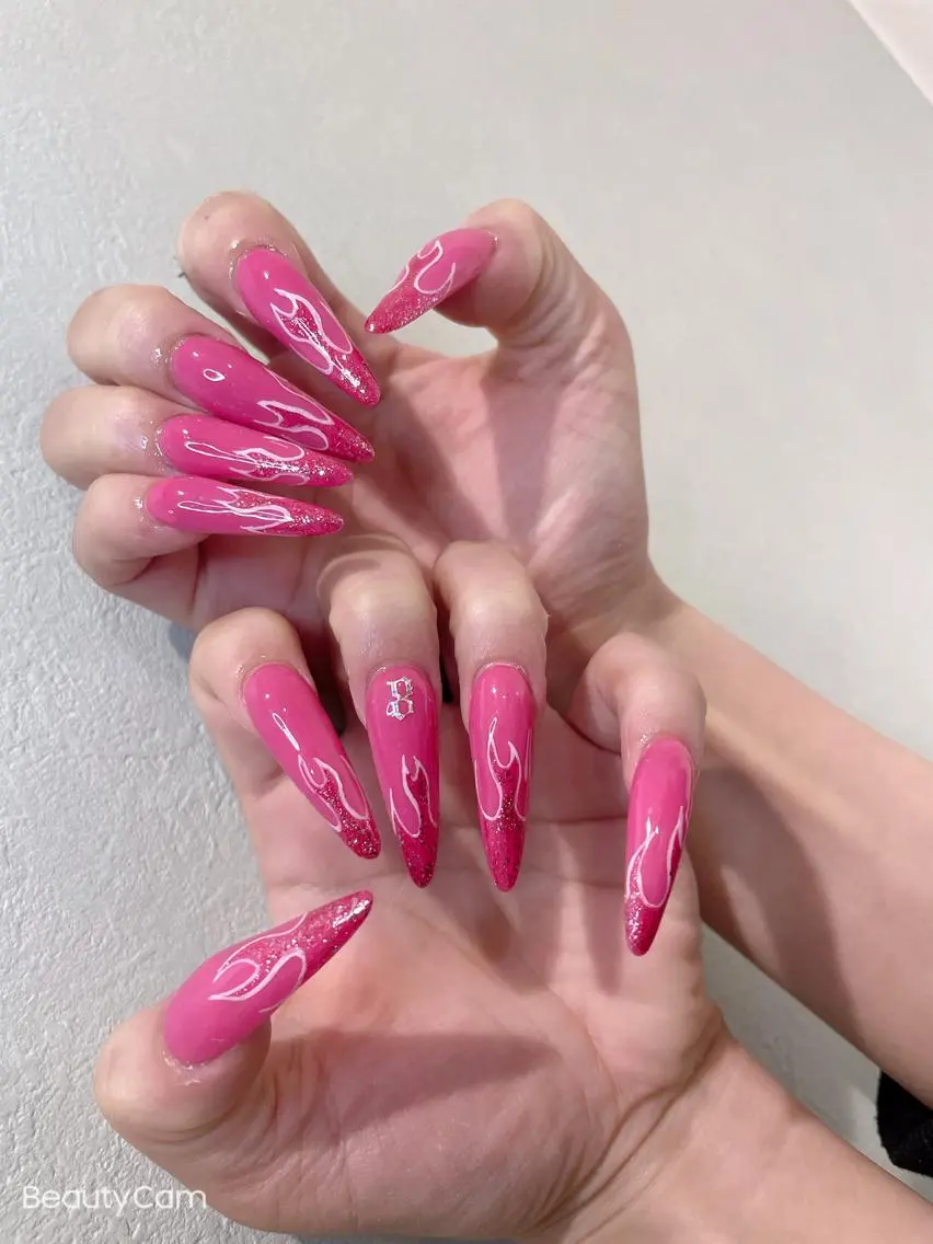 ロング ネイル ロング ロングネイル ハンドネイル 《LB》ラブリエ Nail&eyeのマツエク・マツパデザイン