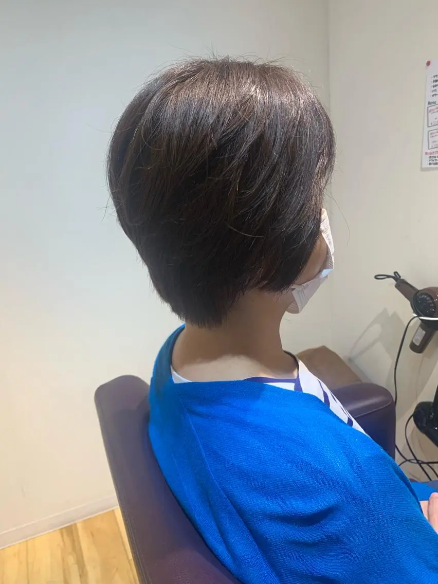 ショート カラー パーマ ヘアアレンジ メンズ キッズ テラコッタ 顔周りカット レイヤーカット ショートヘア ストレートパーマ 白髪世代特化 🌿飯塚京橋のヘアスタイル