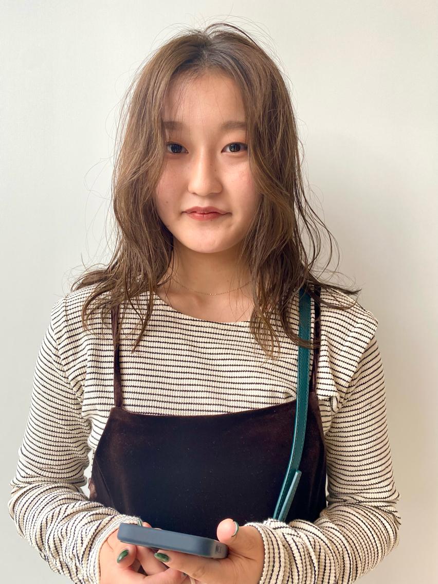 ロング 横地 凌のヘアスタイル