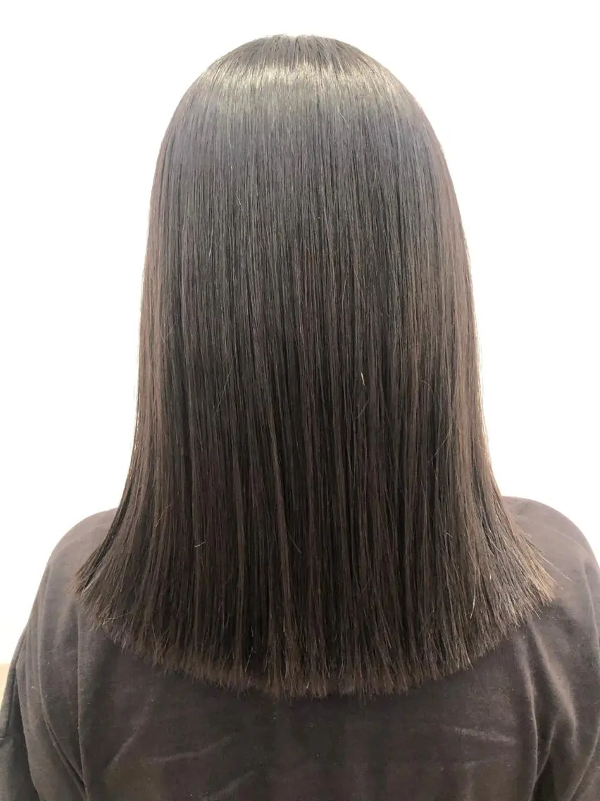 セミロング 縮毛矯正 メンズパーマ、カラー 大募集村上莉奈のヘアスタイル