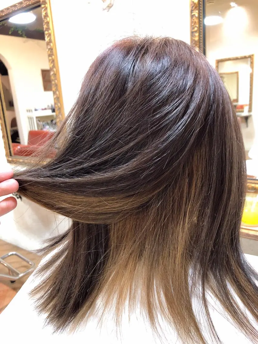 カラー ベージュカラー ブリーチ 長岡 俊樹のヘアスタイル