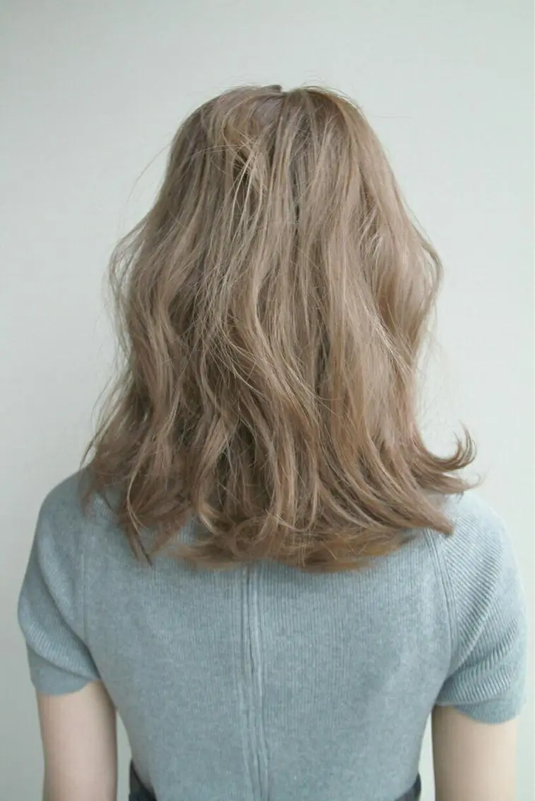 ミディアム カラー 菊池 貢平のヘアスタイル