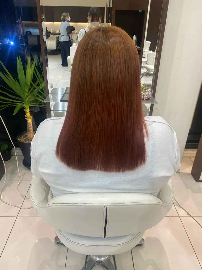 セミロング 内山 歩美のヘアスタイル