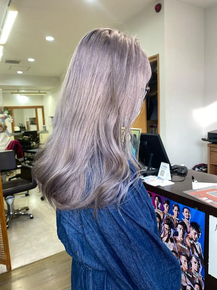 セミロング カラー ブリーチカラー🫧 森　凪沙のヘアスタイル