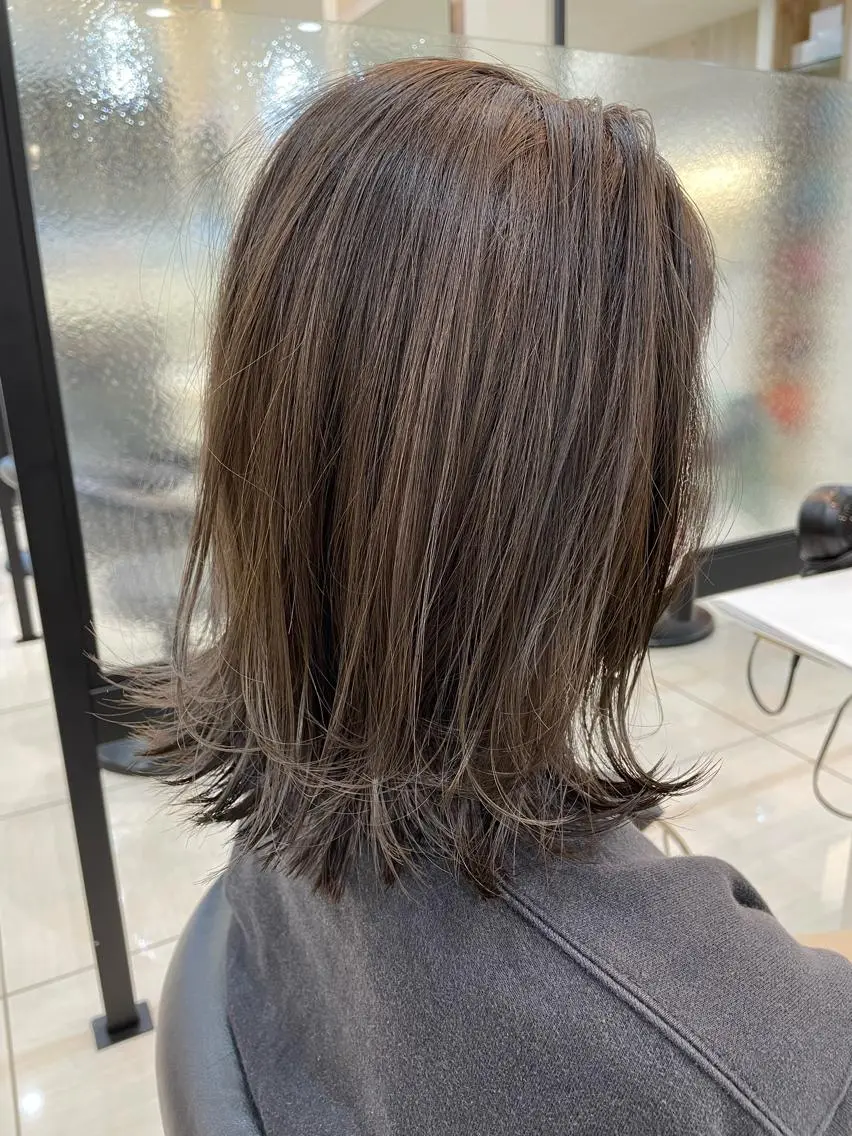 セミロング カラー ハイライトカラー ハイライト カット ヘアカラー 田野倉NEXT店 美髪ニストのヘアスタイル