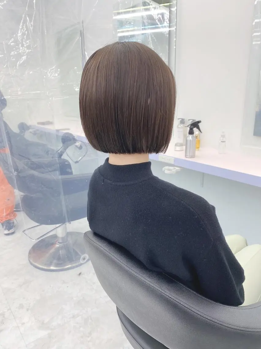 ショート カラー 💕コテ巻き風パーマ 💕KEIYA 💕のヘアスタイル