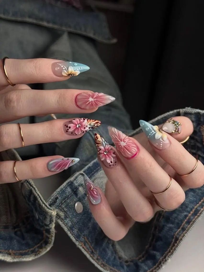 ネイル アートネイル 長さ出し フレンチネイル ジェルネイル ガーリー ハンドネイル Umee Nailのネイルデザイン