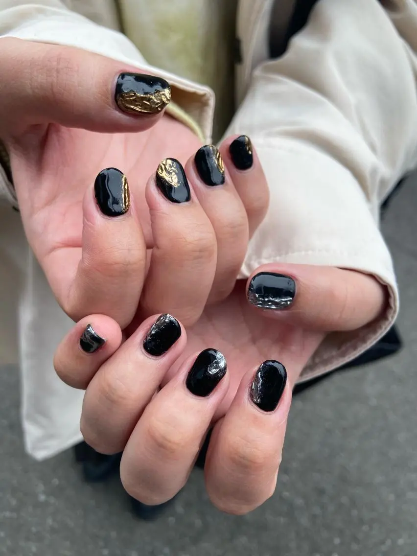 ネイル ミラーネイル ニュアンスネイル ショートネイル . unffのネイルデザイン