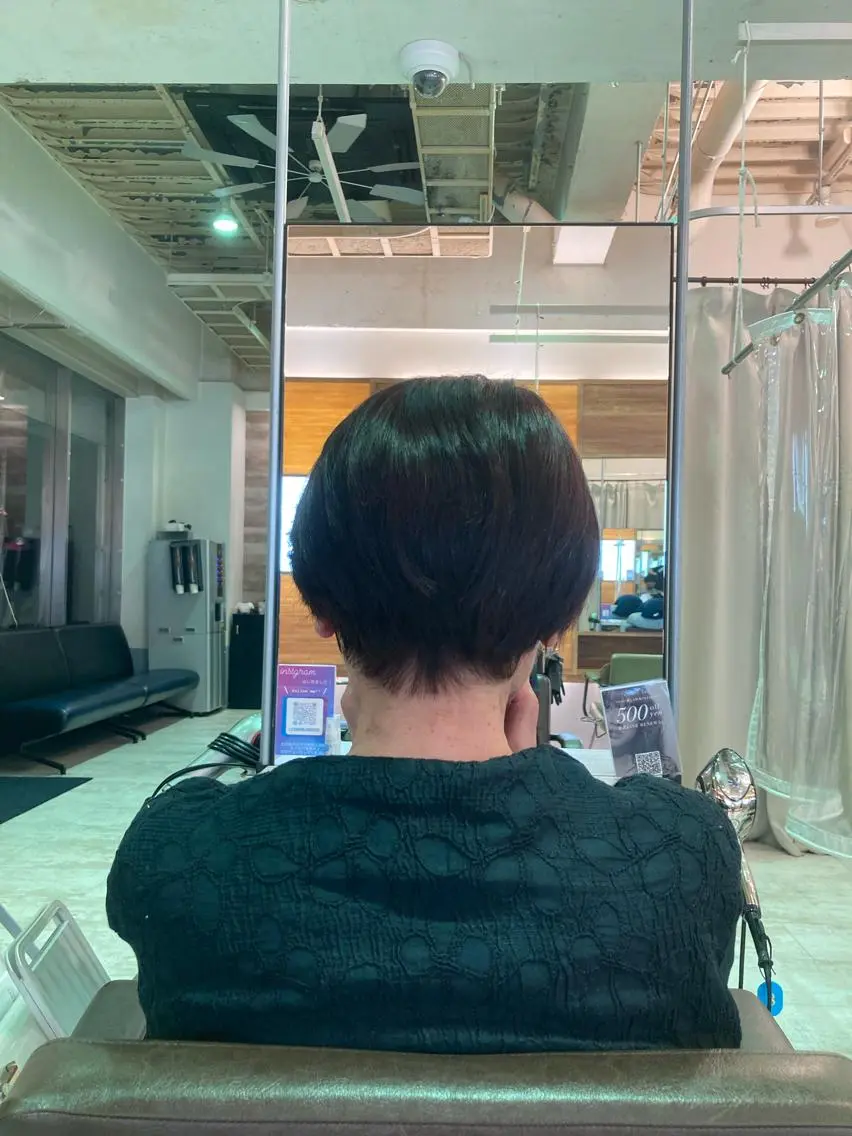 ショート カラー パープルカラー Plaatje🤍 はるか🕊のヘアスタイル