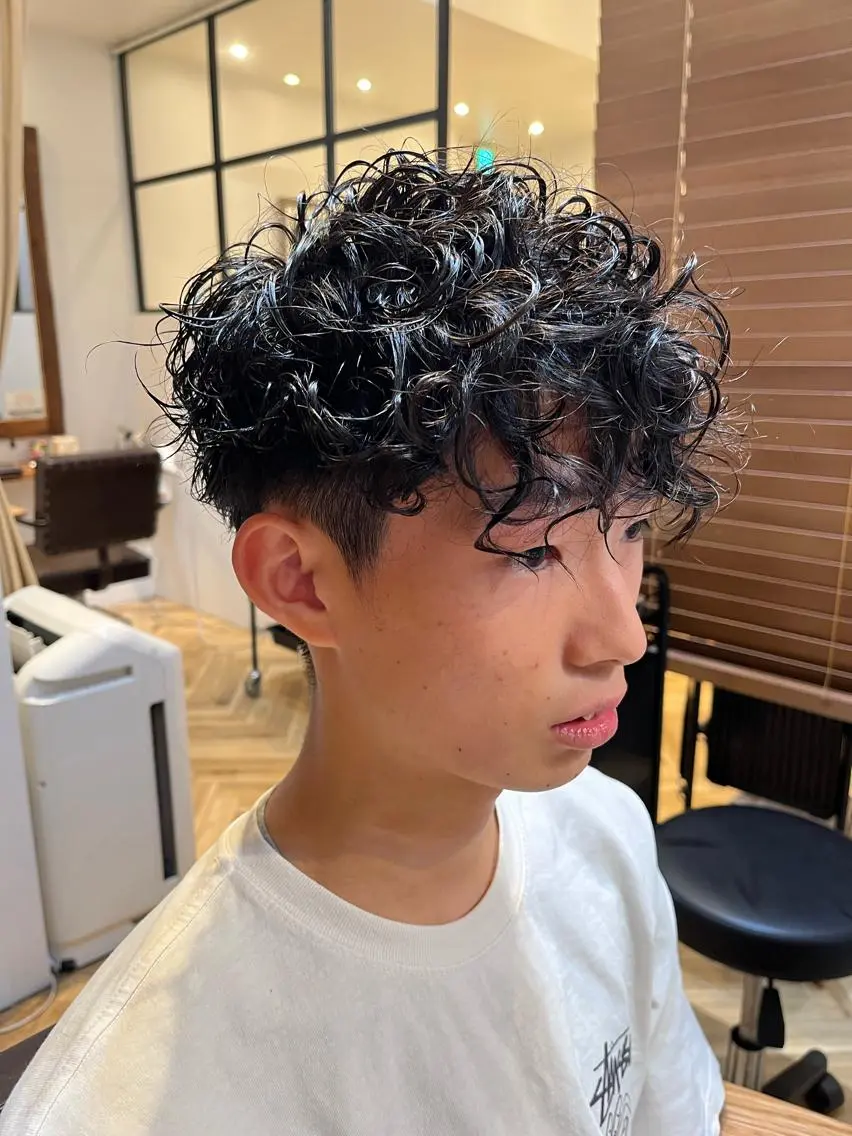 ショート パーマ メンズ カット パーマ 香取 康平のヘアスタイル