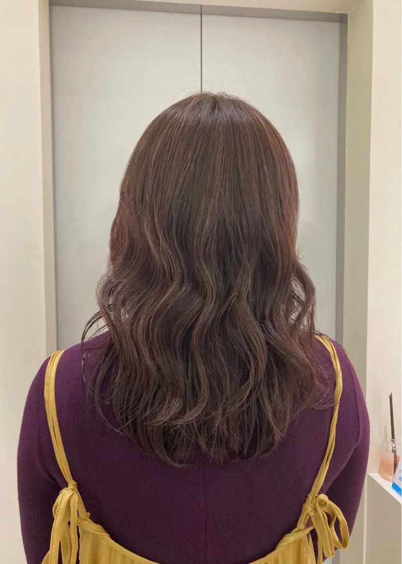 ミディアム カラー JUURI- Shionのヘアスタイル