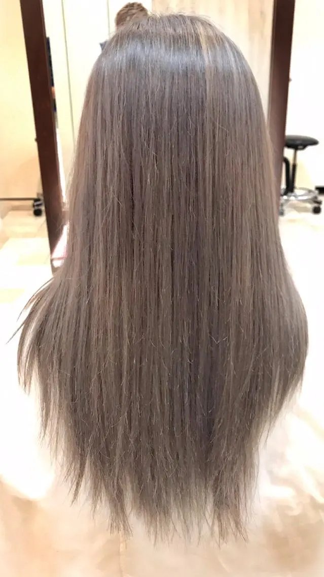 ロング カラー グレージュ 島袋 ナオユキのヘアスタイル