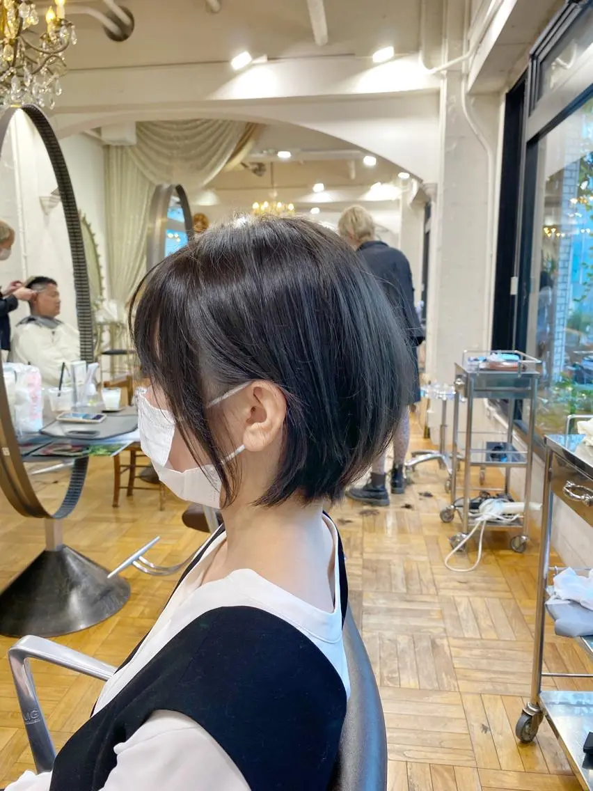 ショート カラー 丸みショート くびれヘア ショートヘア カット ヘアカラー 髪質改善　ボブ 外ハネボブ　白間　光のヘアスタイル