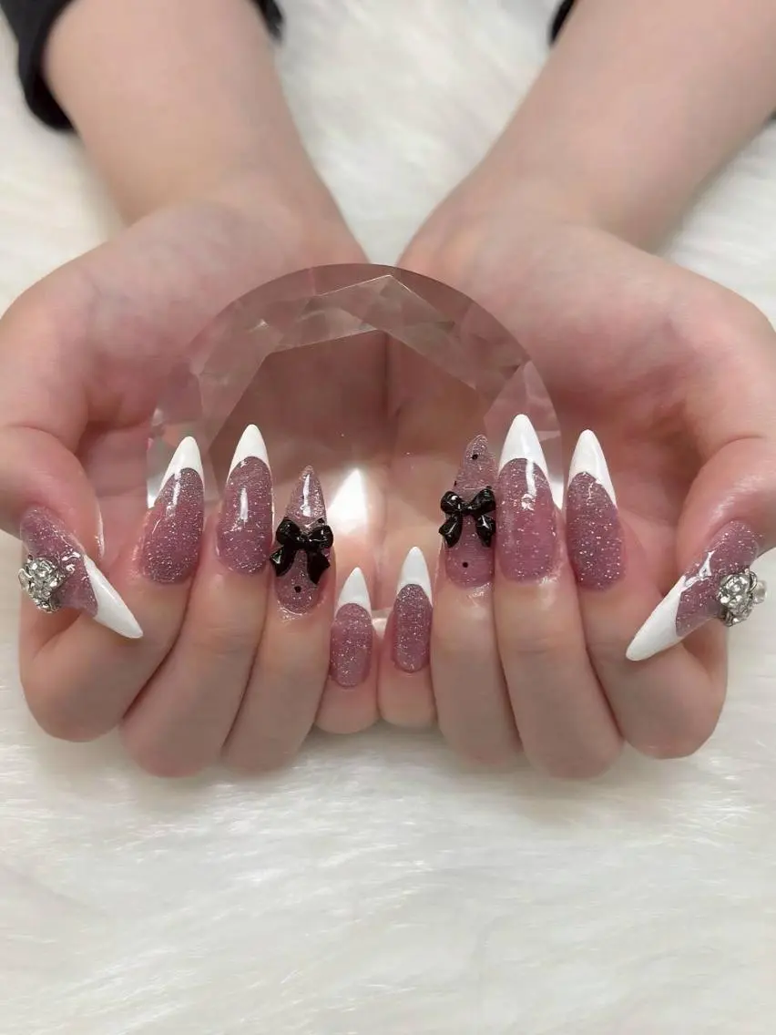 ネイル ジェルネイル 韓国ネイル パラジェル ワンホンネイル ハンドネイル Bijou by Mihana.*♱のネイルデザイン