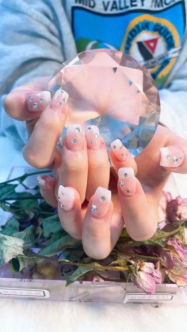 ネイル キラキラ🌸🌸🌸 nail ⭐️✨のネイルデザイン