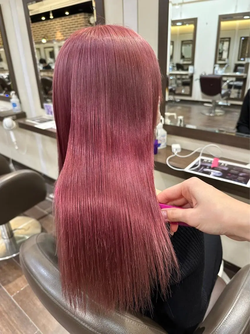 ロング カラー ブリーチ ケアブリーチ ダブルカラー イヤリングカラー ハイトーンカラー ‪るか/‪透明感 カラー/アレンジのヘアスタイル