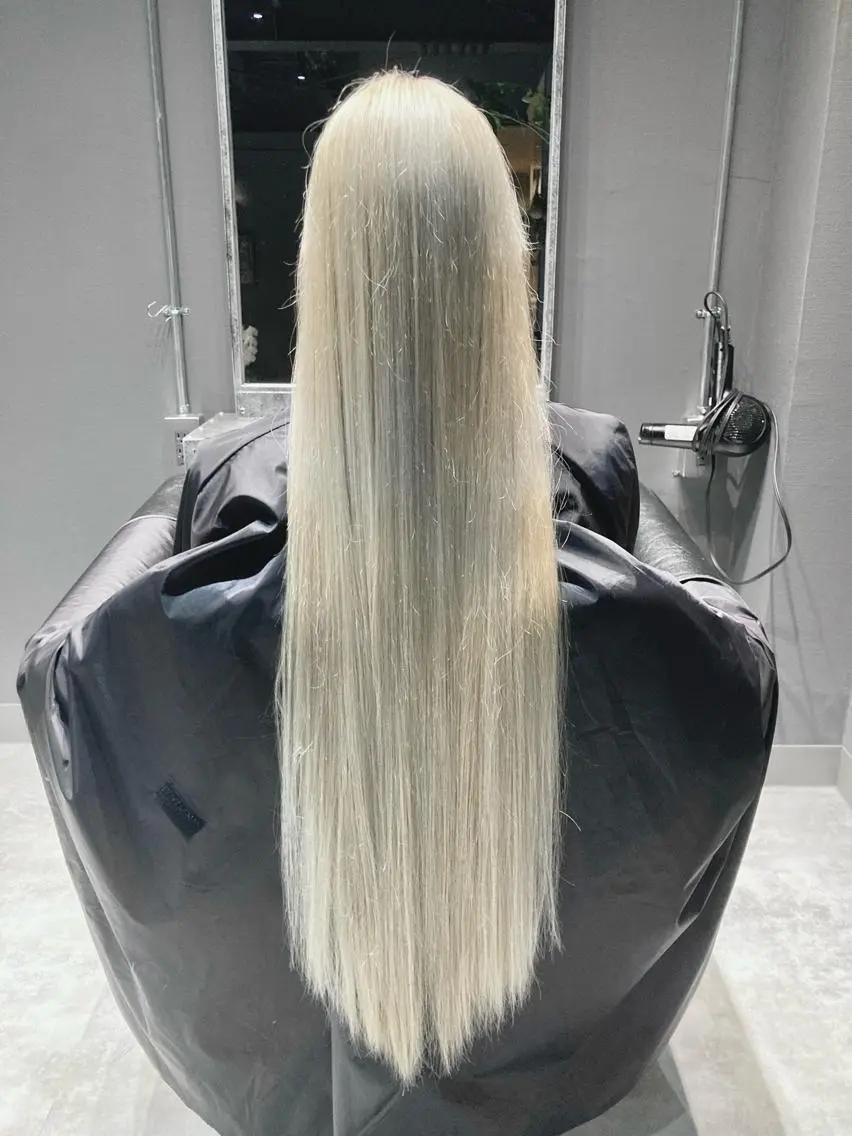 ロング ロング タカツド ユウキのヘアスタイル