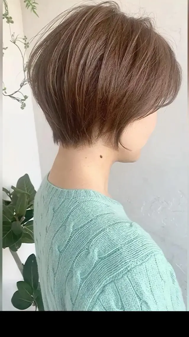 ショート カラー ショートボブ ハンサムショート 丸みショート ハイライトカラー ボブ カット 京都大人女性ショート 徒歩1分/秋山のヘアスタイル