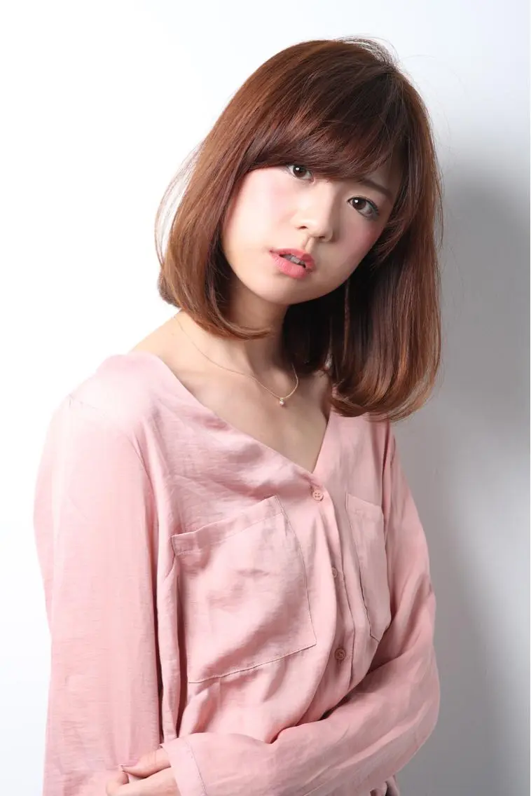 ミディアム 小顔カット 戸津川 隆人のヘアスタイル