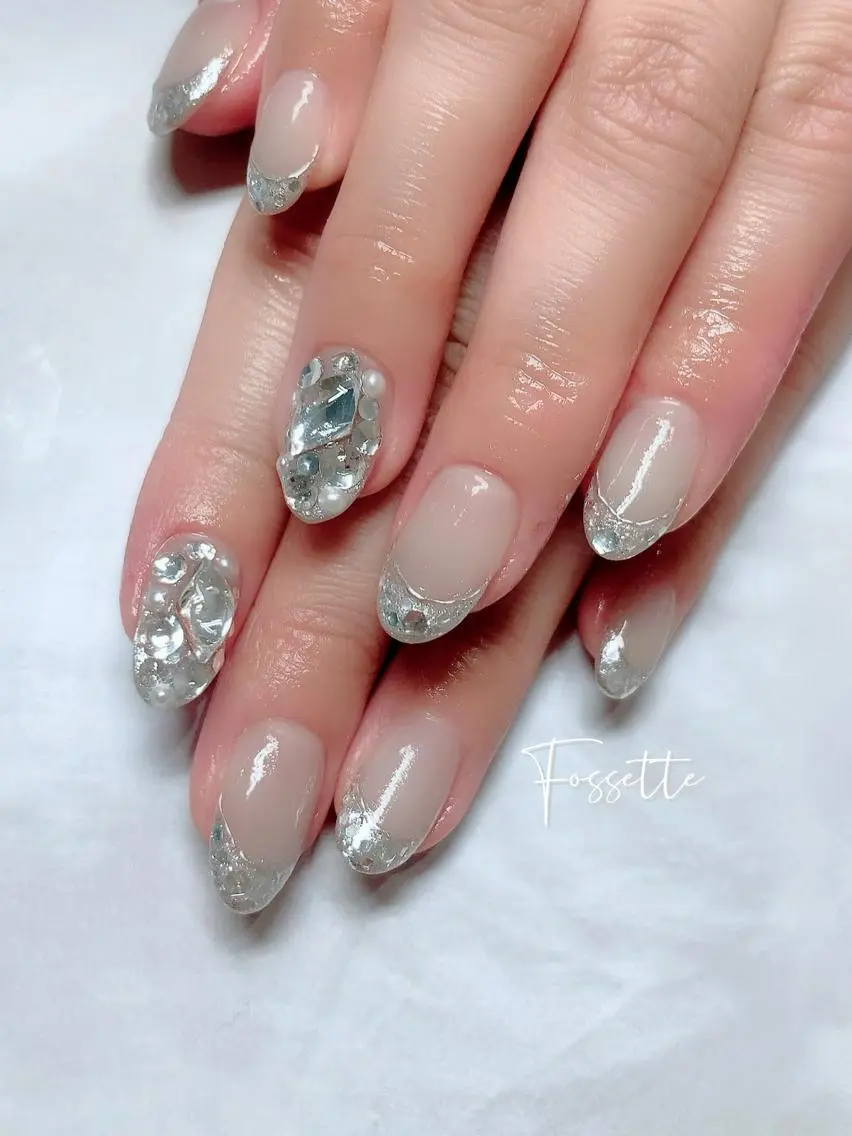 ネイル フレンチネイル ガラスフレンチ キラキラネイル ハンドネイル nailsalon Fossetteのネイルデザイン