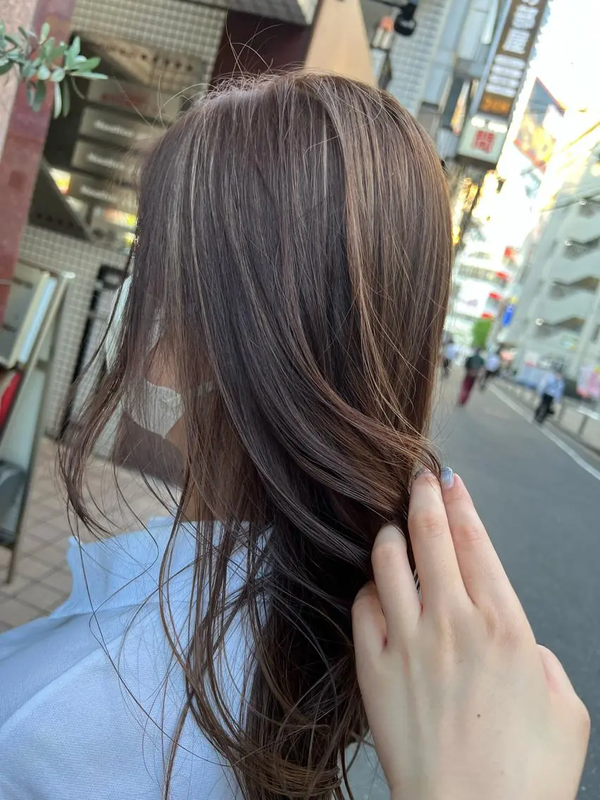 ロング ヘアカラー 韓国ヘア/レイヤー /透明感カラー❤️のヘアスタイル