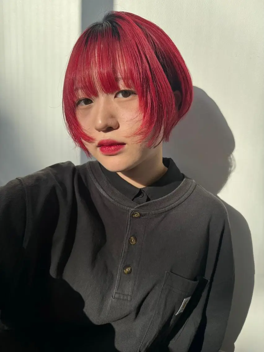 ショート カラー レッドカラー ショートヘア 🎀ブリーチ ハイト ーン ♡Kanon♡のヘアスタイル