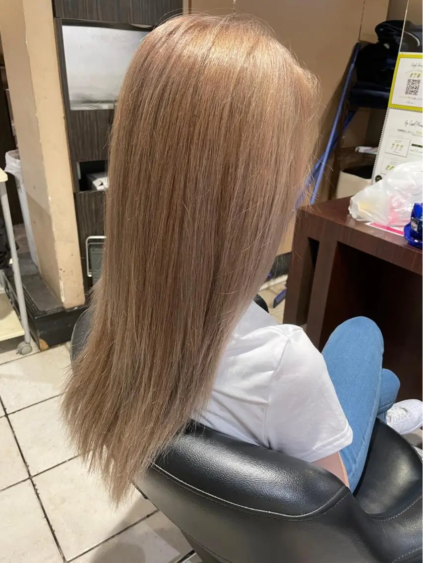 ロング カラー バレイヤージュ 隅中秀弥のヘアスタイル