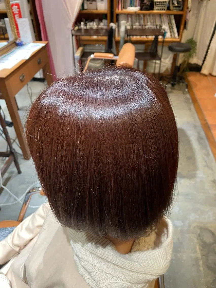 ショート カラー アッシュ ピンクカラー ピンクアッシュ トリコヘアサロン 新井千智のヘアスタイル