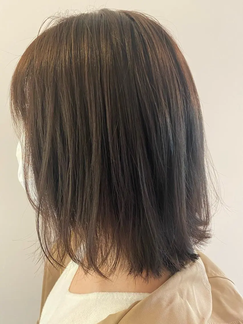 セミロング カラー 透明感カラー 伸ばしかけ 外ハネヘア CARICIA🌱 masaeのヘアスタイル