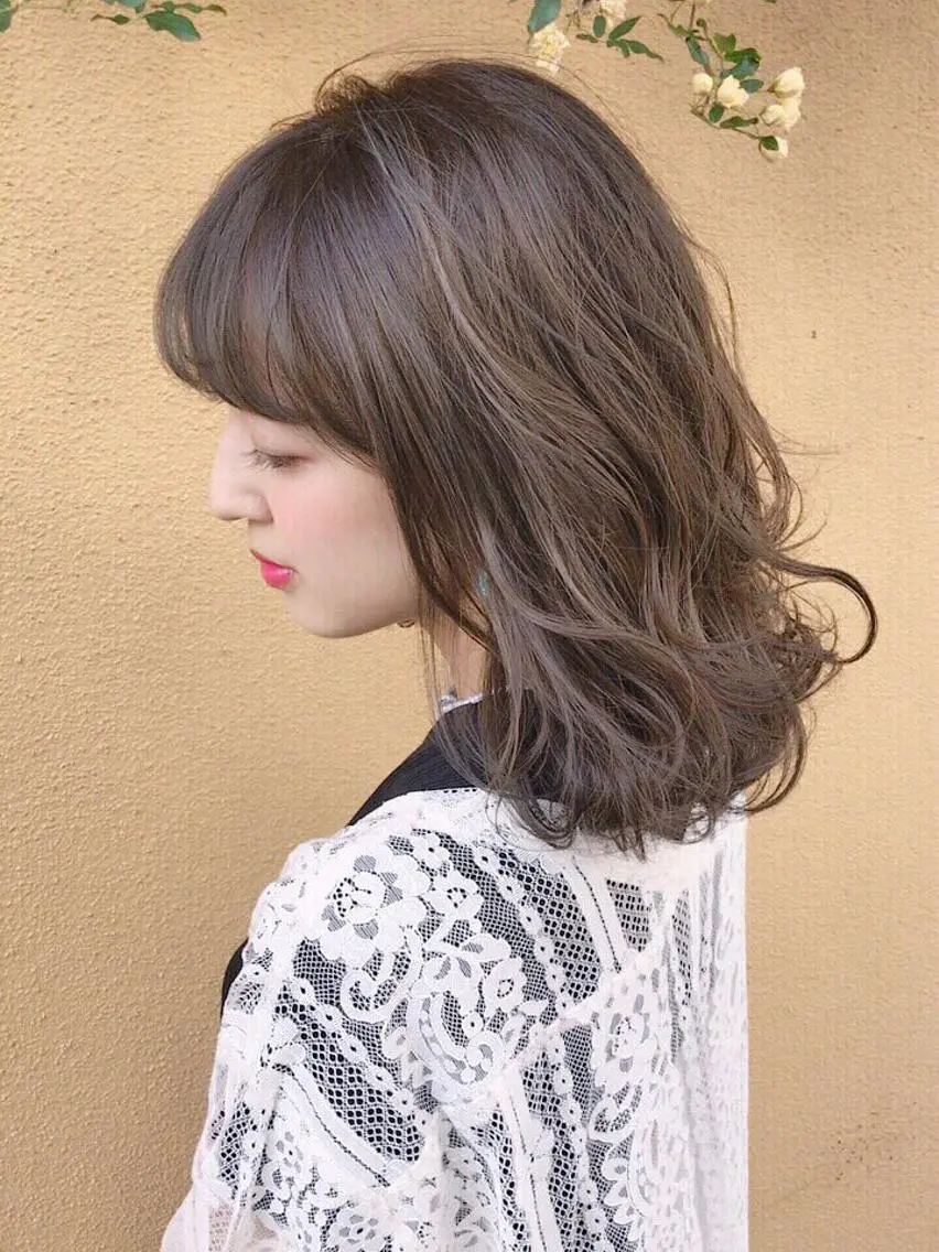 ミディアム カラー 切りっぱなしボブ ショートボブ ミディアムパーマ ブリーチ 透明感カラー カット ヘアカラー トリートメント 💛カラー大人気💛 c i a t eのヘアスタイル