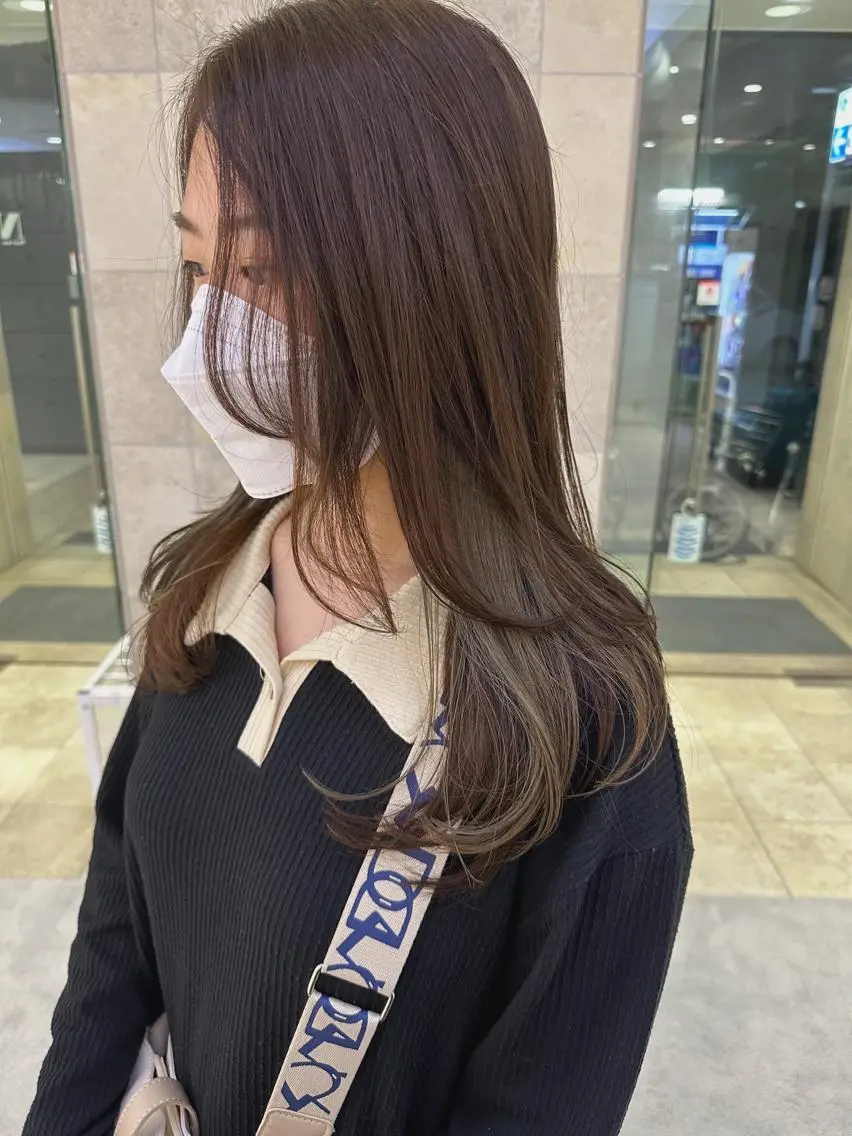 ロング カラー 透明感カラー イヤリングカラー 田中 あかねのヘアスタイル