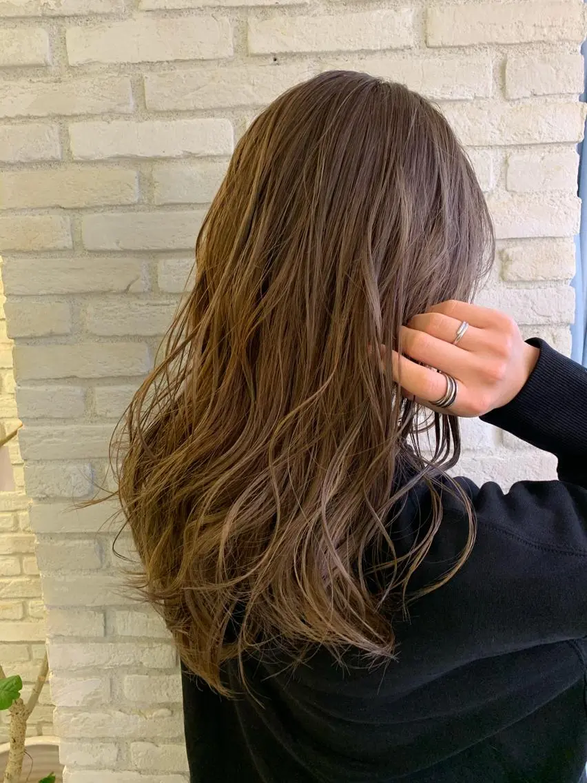ロング カラー パーマ ヘアアレンジ キッズ マツエク・マツパ レイヤー＆カラー 人気美容師倉崎涼のヘアスタイル
