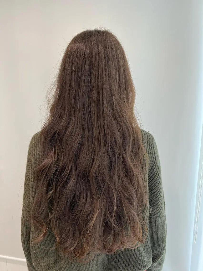 ロング カラー パーマ ヘアアレンジ グレージュ ロング 加藤 綾華のヘアスタイル
