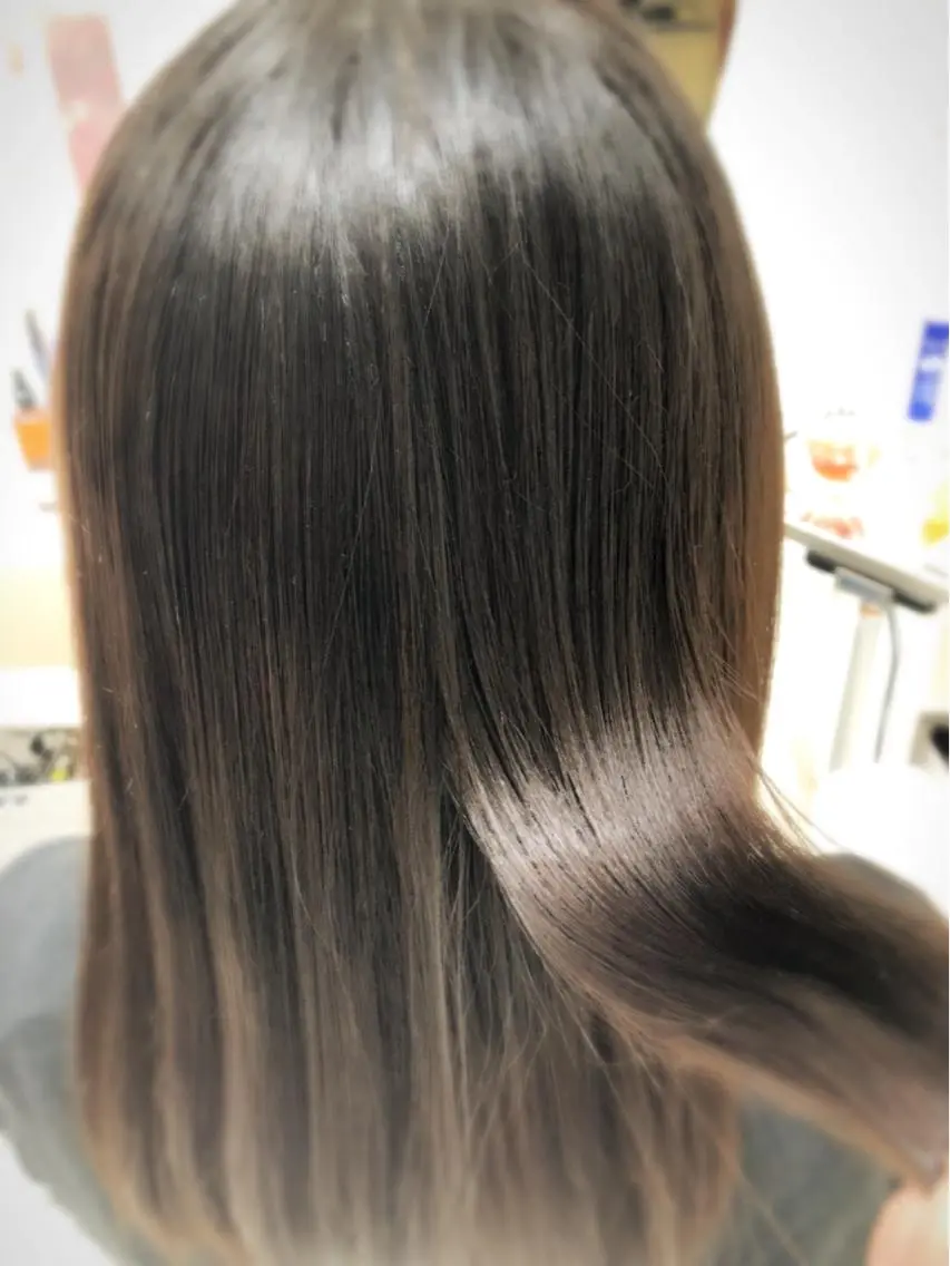 ロング トリートメント カット ヘアカラー トリートメント 上田 篤史のヘアスタイル