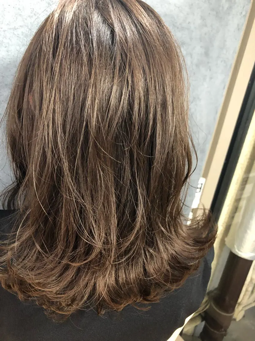セミロング カラー パーマ ヘアアレンジ メンズ キッズ ネイル マツエク・マツパ 透明感カラー🤎 ゆりのヘアスタイル